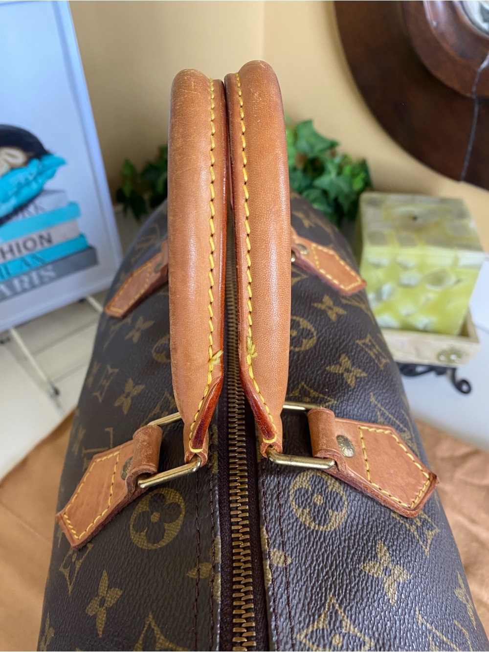 Louis Vuitton Spèedy 30 Monogram Satchel - Picture 11 of 16
